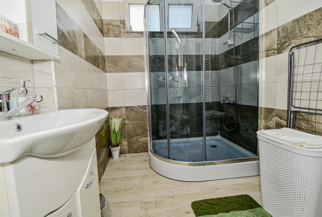 Sea View Astoria By Sunny Mamaia Apartment Navodari Exterior photo